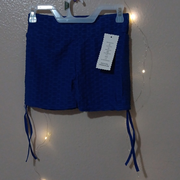 Active shorts - Picture 3 of 5